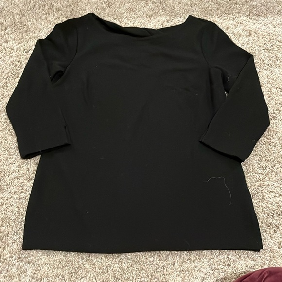 Back Tie Detail - Picture 1 of 3